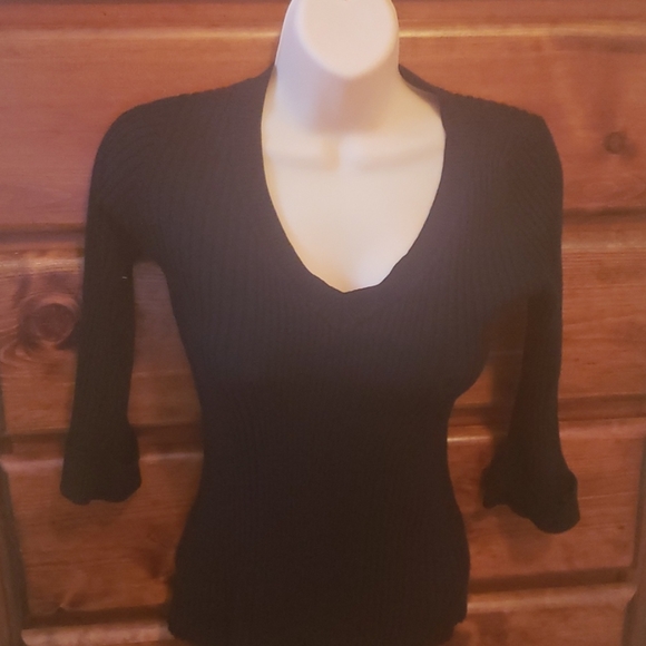 Pink rose sweater - Picture 2 of 11